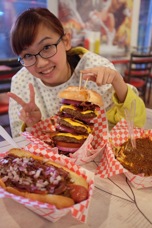 My American Trip Part 3 The Attack Grill - Harriet Sugarcookie